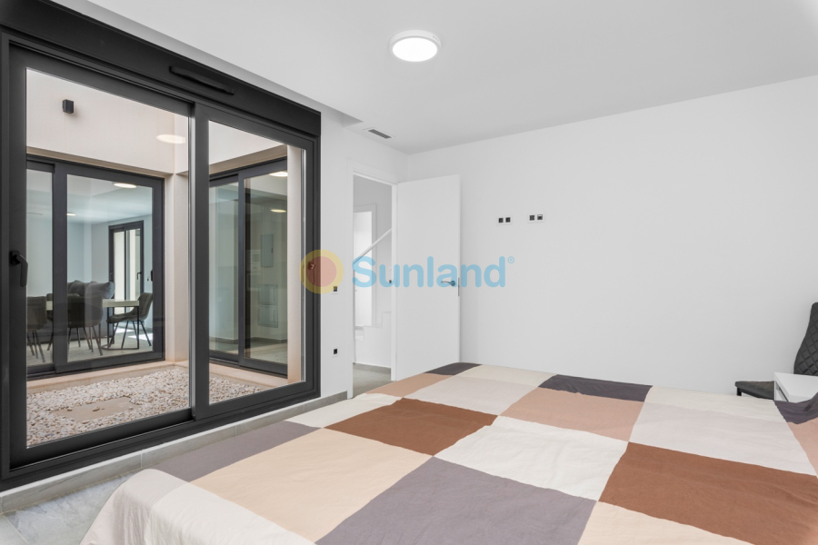 Resale - Villa - San Miguel de Salinas - Costa Blanca