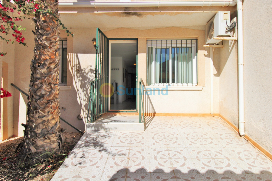 Resale - Townhouse - Villamartin