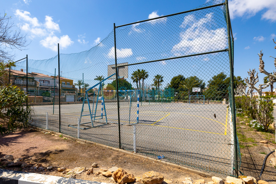 Segunda mano - Casa de Pueblo - Torrevieja - Torreta - florida