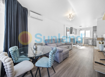 Apartamento - Segunda mano - Torrevieja - Centro