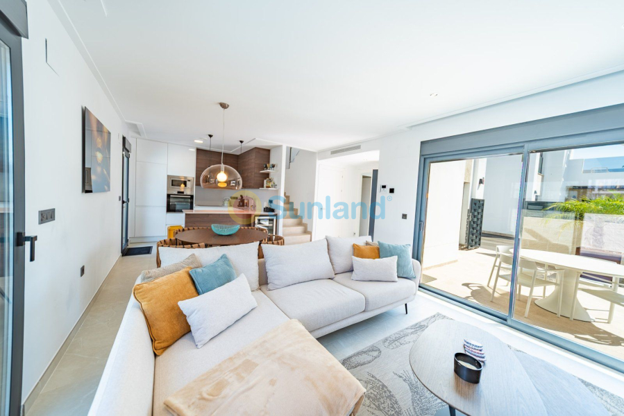 Вторичка - Bилла - Ciudad Quesada