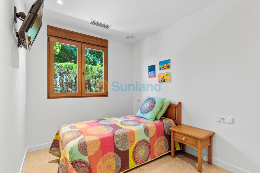 Resale - Villa - Elche - 