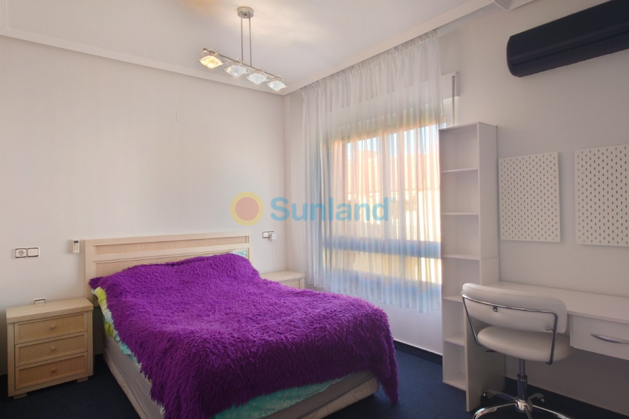 Segunda mano - Chalet - Orihuela Costa - Lomas De Cabo Roig