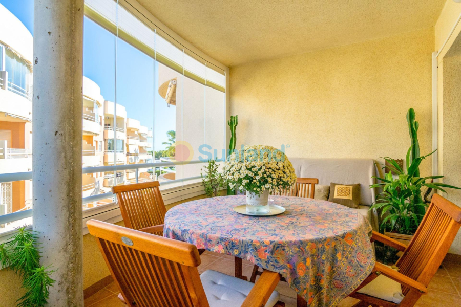 Resale - Apartment - Orihuela Costa - Altos de Campoamor