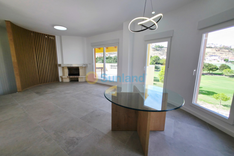 Вторичка - Bилла - Ciudad Quesada