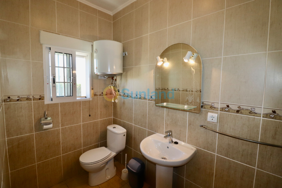 Resale - Country house - Catral