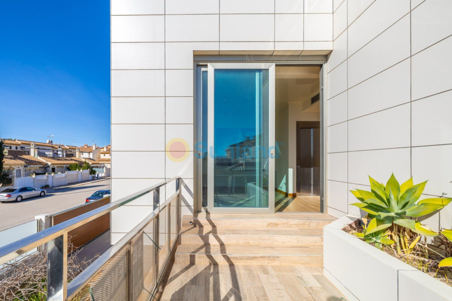 Segunda mano - Chalet - Orihuela Costa - La Zenia