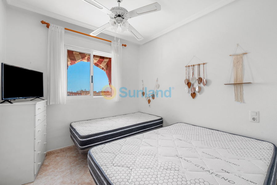 Resale - Apartment - Santa Pola