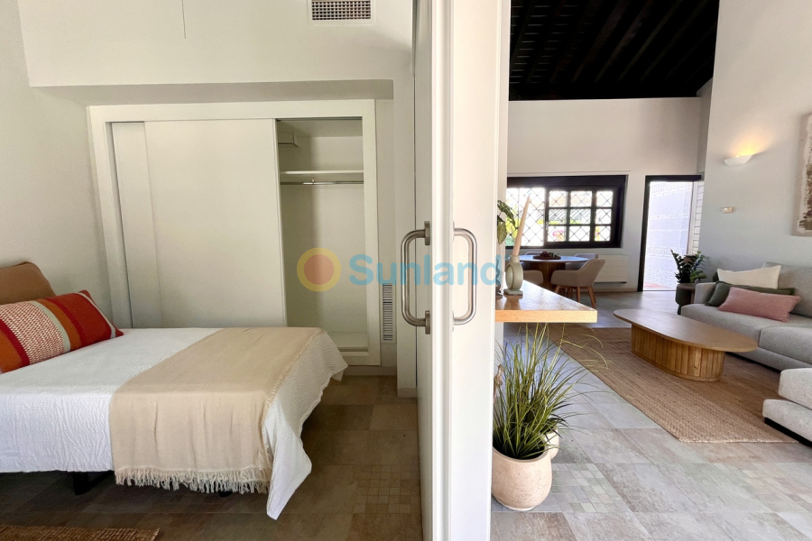 Brukte eiendommer - T - Sucina