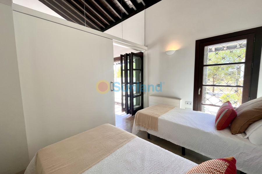 Brukte eiendommer - T - Sucina