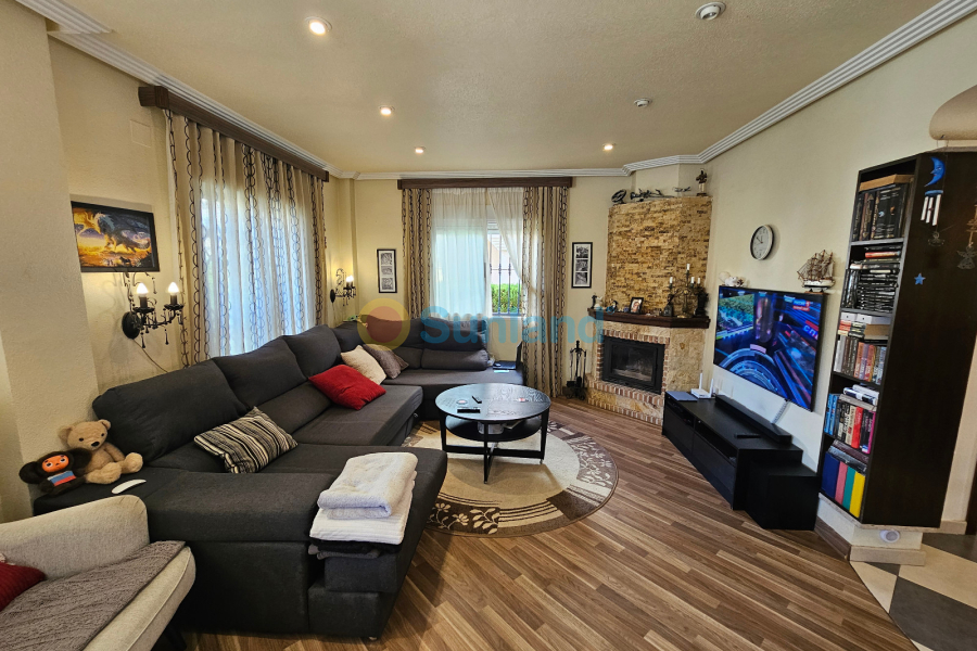 Använda fastigheter - Villa - Los Altos - Royal Park