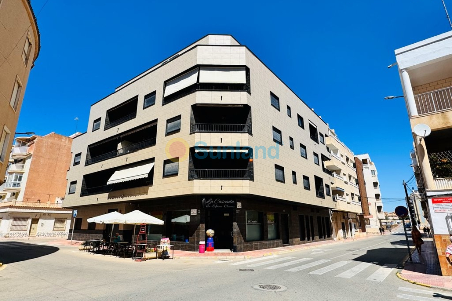 Använda fastigheter - Lägenhet - La Mata