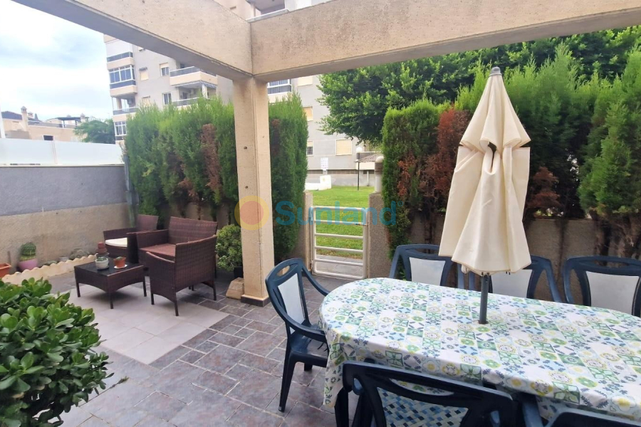 Resale - Townhouse - Torrevieja - 
