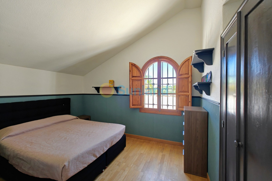 Resale - Villa - Elche - 