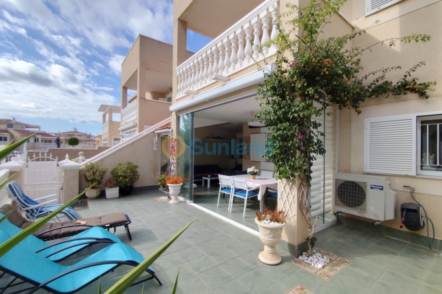 Resale - Apartment - Orihuela Costa