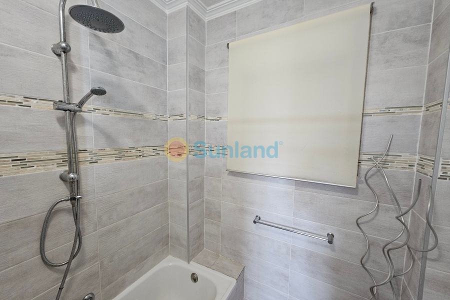 Använda fastigheter - Villa - Playa Flamenca - San Jose