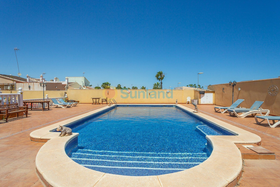 Segunda mano - Chalet - Torrevieja - Los Balcones