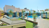 Resale - Villa - Villamartin