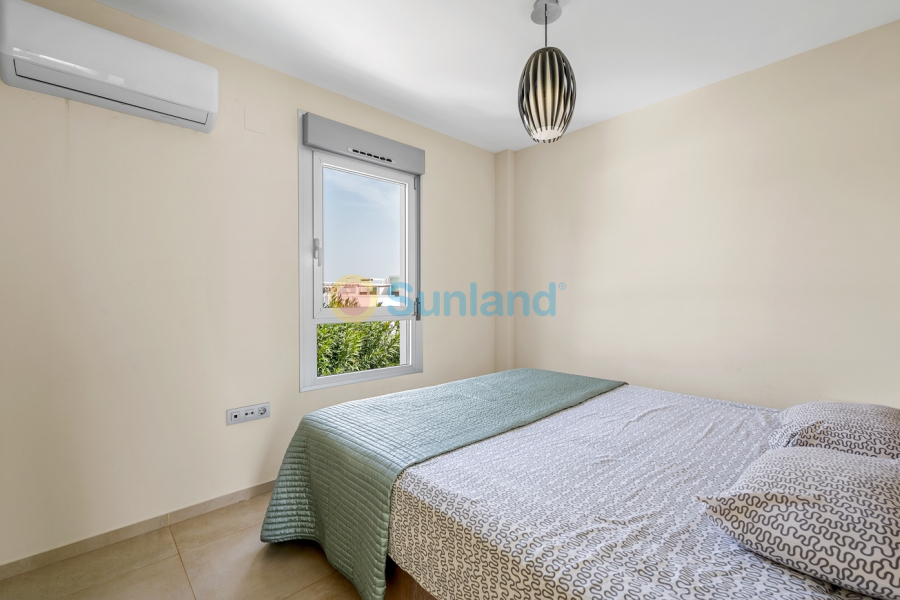 Segunda mano - Chalet - Ciudad Quesada