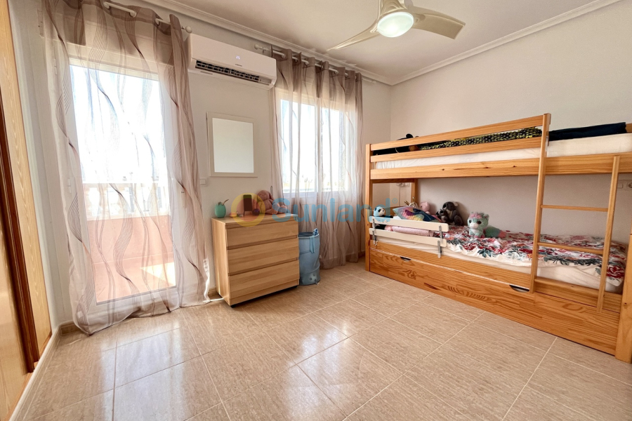 Resale - T - Avileses