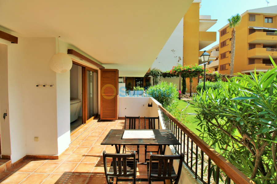 Resale - Apartment - Punta Prima - 