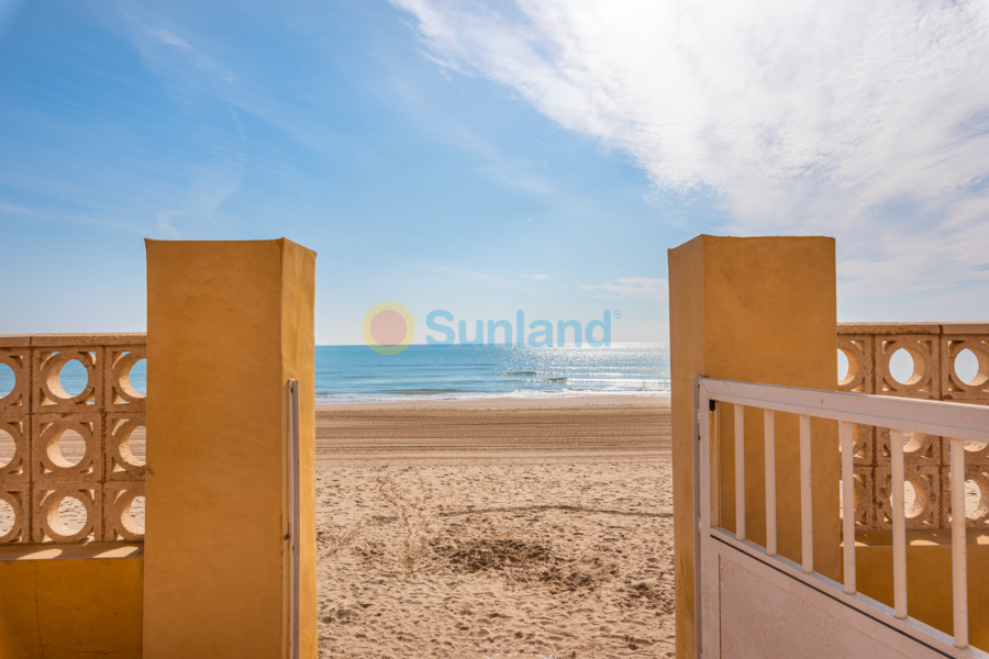 Resale - Villa - Guardamar del Segura