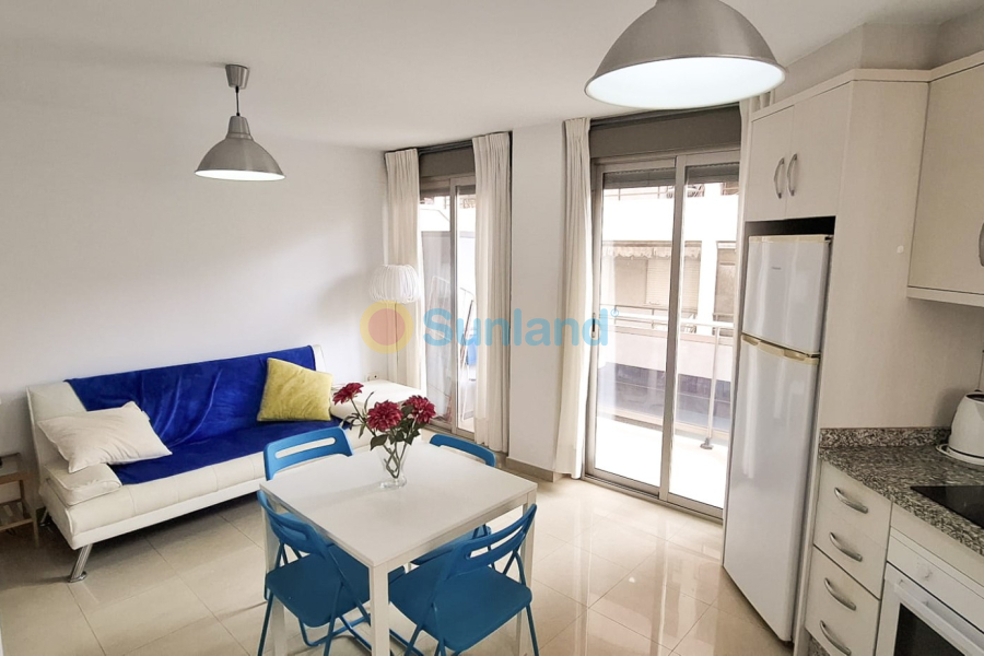 Resale - Apartment - Guardamar del Segura - Pueblo