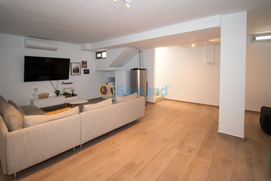 Använda fastigheter - Villa - Orihuela Costa - Villamartin