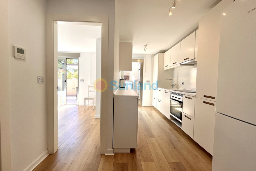 Resale - V - Torre De La Horadada