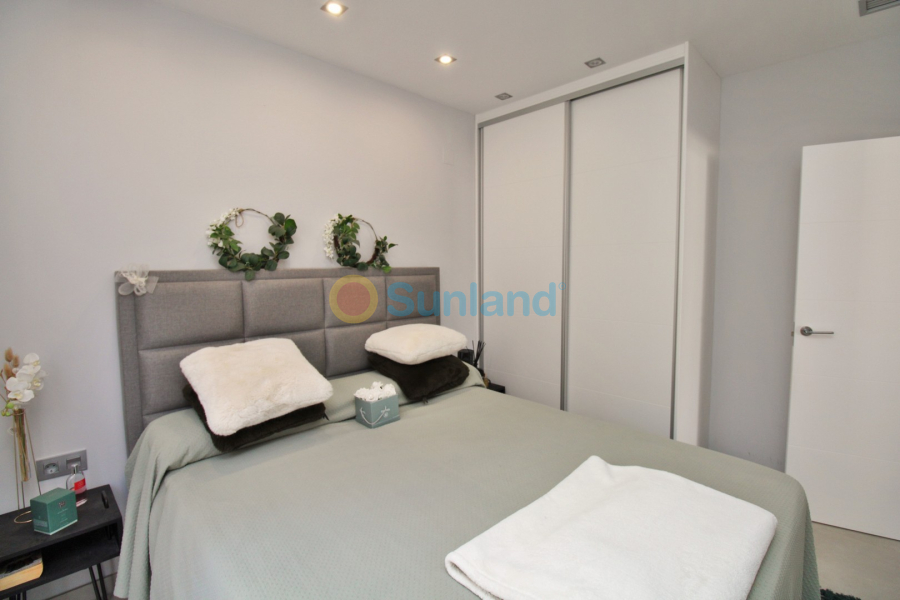 Använda fastigheter - Villa - Villamartin