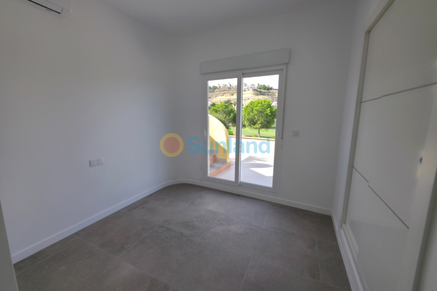 Вторичка - Bилла - Ciudad Quesada