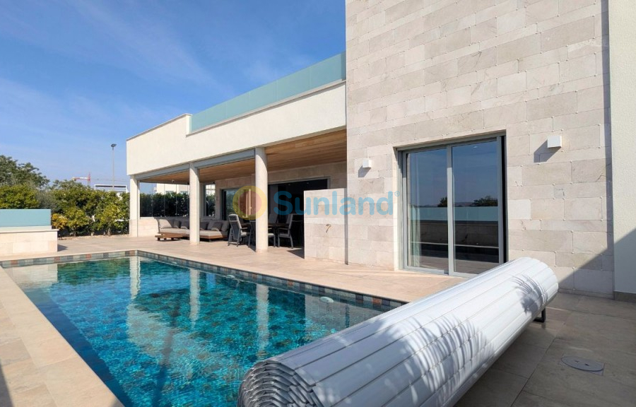 Resale - Detached Villa - Benijofar