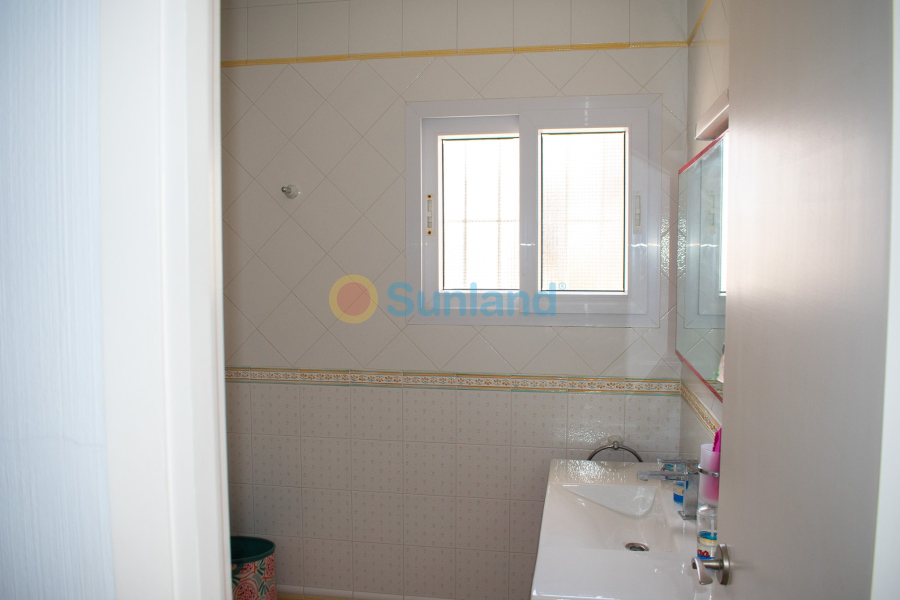 Resale - Villa - La Manga del Mar Menor - 