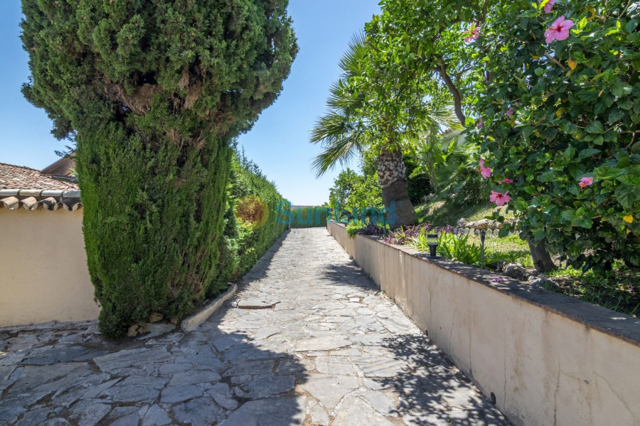 Använda fastigheter - Villa - Benahavis - La Quinta