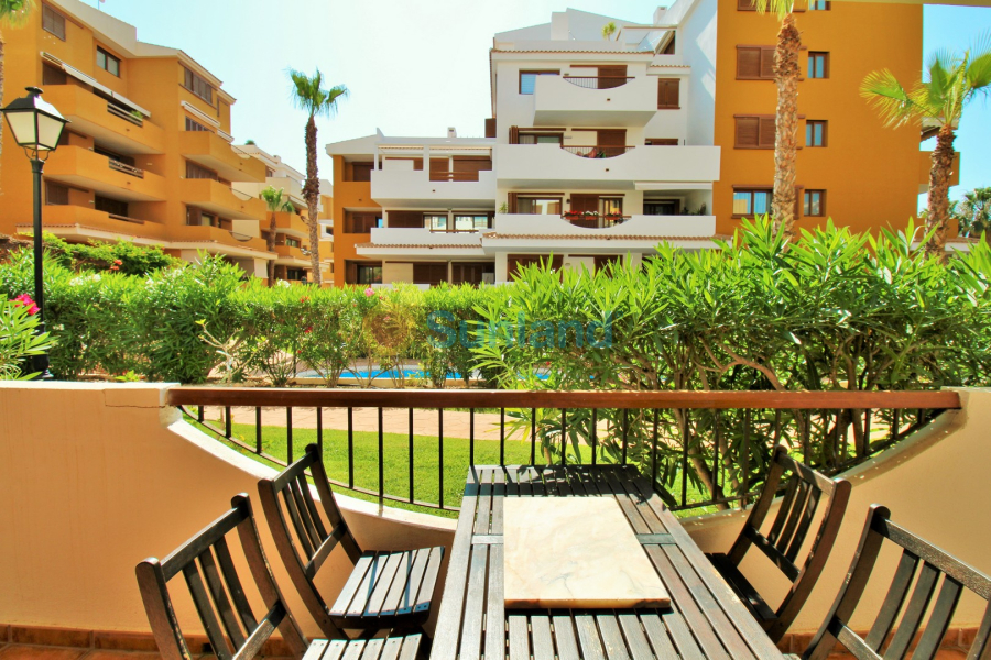 Resale - Apartment - Punta Prima - 