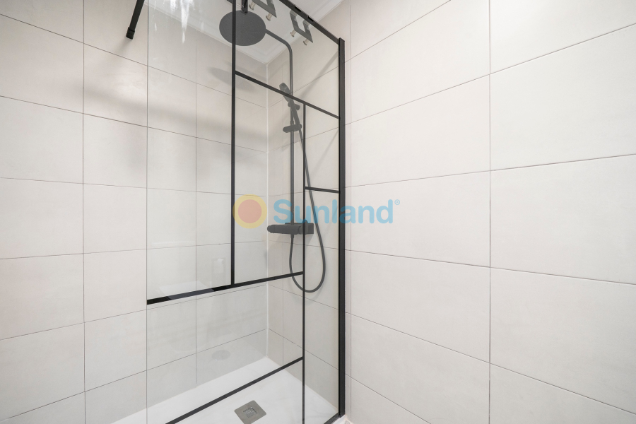 Resale - Flat - Orihuela Costa - Punta Prima