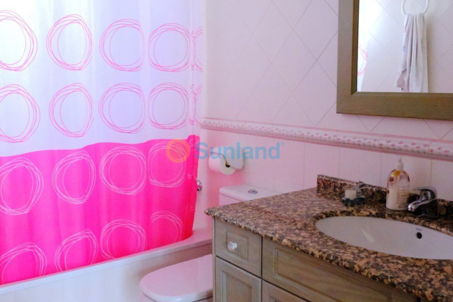 Segunda mano - Chalet - Orihuela