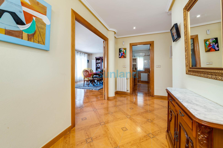 Resale - Villa - San Javier - 