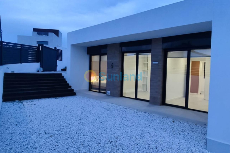 Вторичка - Bилла - Ciudad Quesada