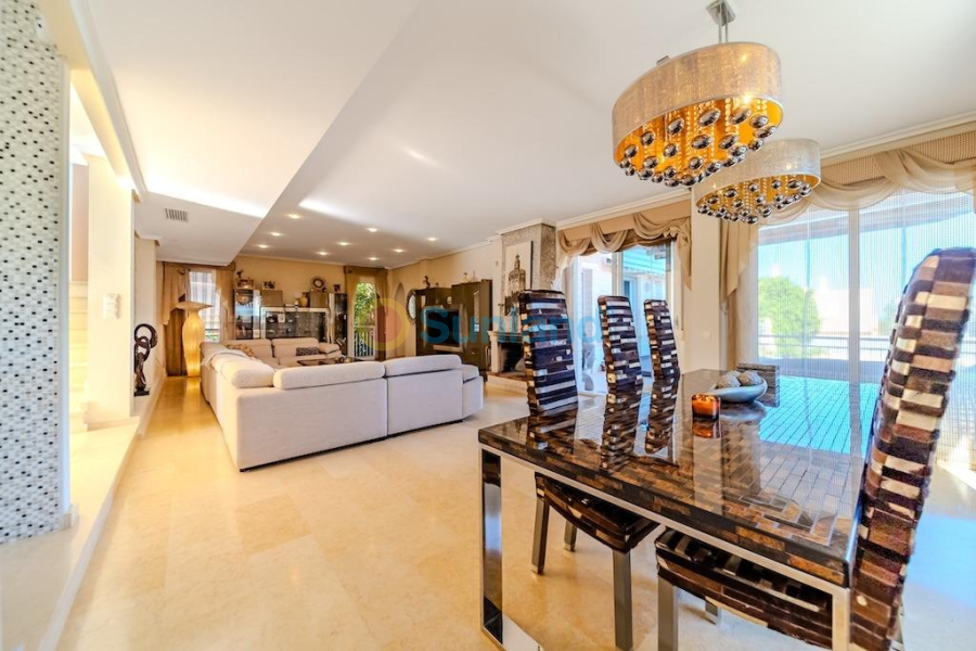 Segunda mano - V - Torrevieja - Torre la mata