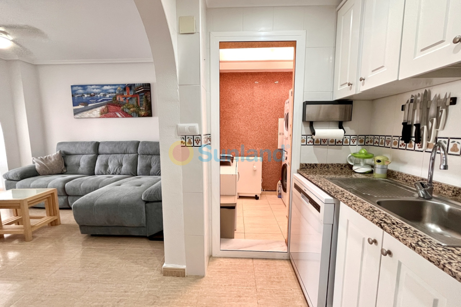 Resale - T - Avileses