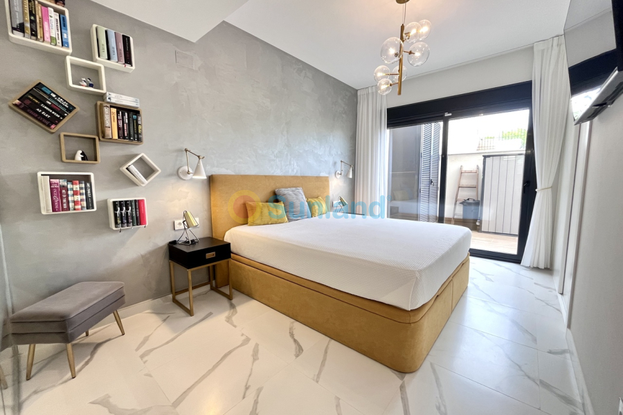 Resale - A - San Miguel De Salinas