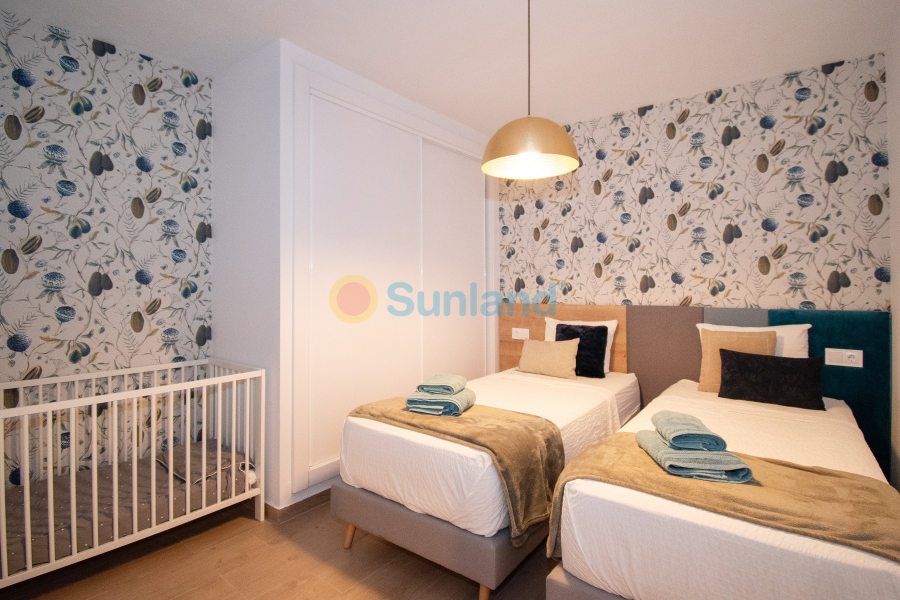 Använda fastigheter - Villa - Orihuela Costa - Villamartin