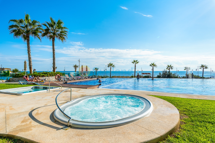 Resale - Apartment - Orihuela Costa - Punta Prima