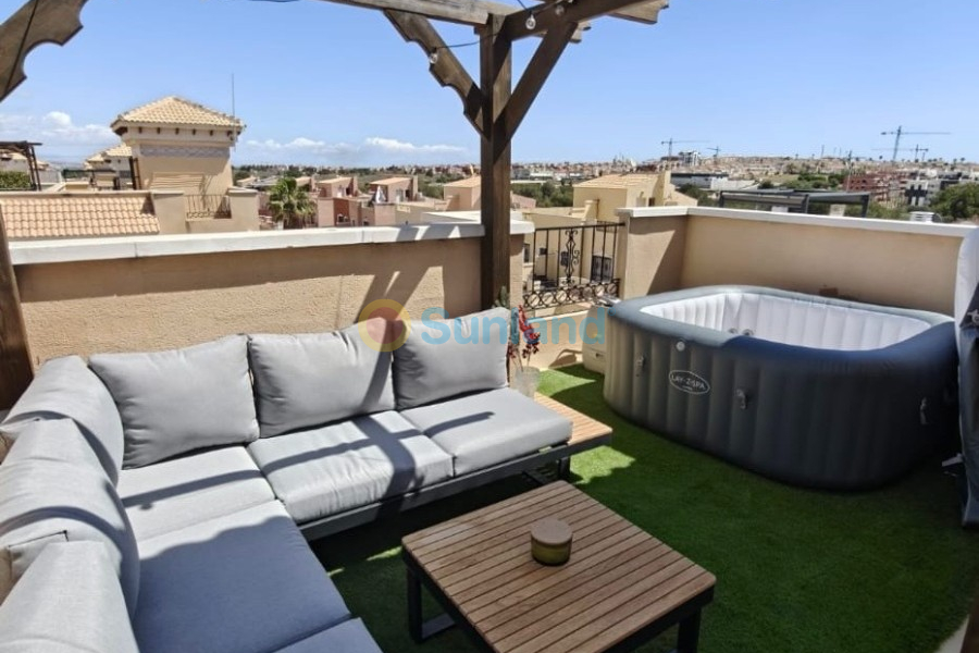 Använda fastigheter - Villa - Orihuela Costa - Villamartin