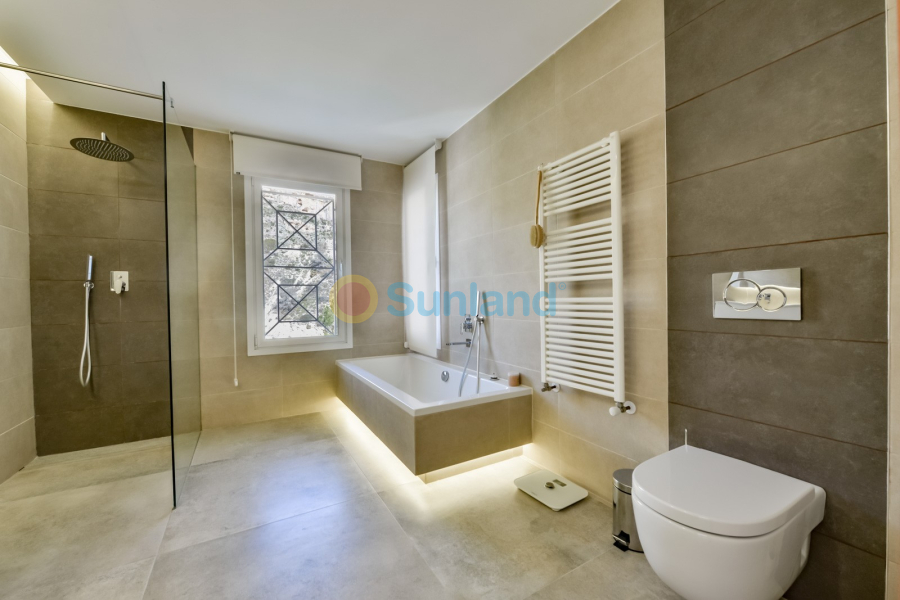 Resale - Villa - Altea - Sierra de Altea