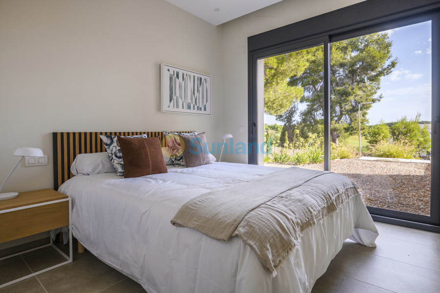 Resale - V - Las Colinas Golf Resort