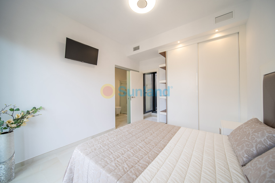 Använda fastigheter - Villa - Orihuela Costa - Lomas De Cabo Roig