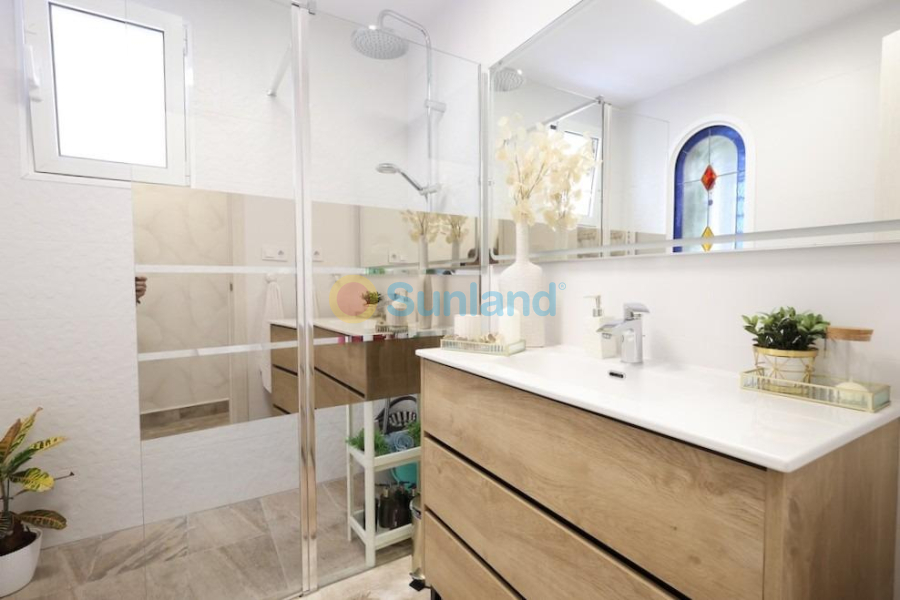 Segunda mano - V - San Miguel De Salinas - Las filipinas