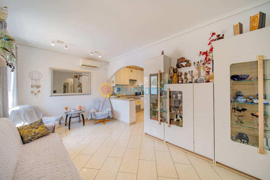 Verkauf - Haus - Orihuela Costa - La Florida